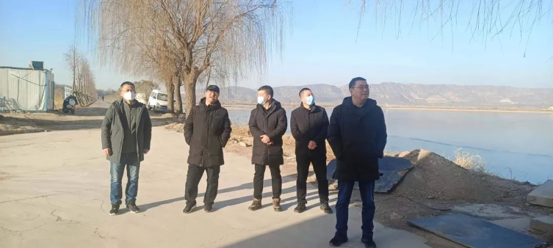 上,班,第,一天,公司,領導,到,一線,檢查,慰問, . 上班第一天，公司領導到一線檢查慰問